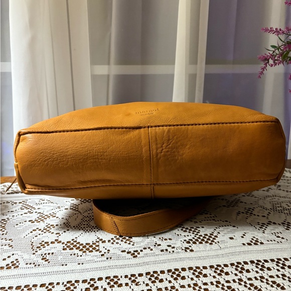 🔥Margot New York Mickey Double Zip Crossbody Camel Color PRICED TO SELL - Picture 4 of 10